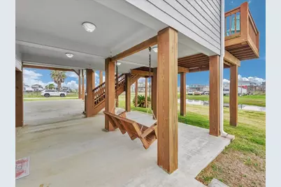 979 Sea Spray Drive, Crystal Beach, TX 77650 - Photo 17
