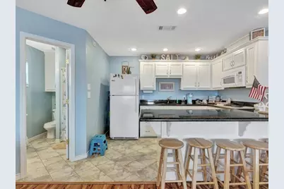 979 Sea Spray Drive, Crystal Beach, TX 77650 - Photo 11