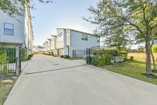 3206 N MacGregor Way, Houston, TX 77004 - Photo 29