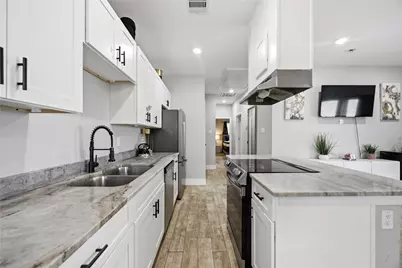 4518 Newberry Street #A-B, Houston, TX 77051 - Photo 11