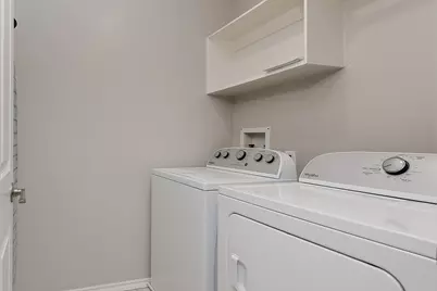 11 Scenic Brook Court, The Woodlands, TX 77382 - Photo 19