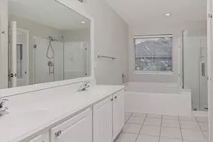 11 Scenic Brook Ct, The Woodlands, TX 77382 - Photo 23