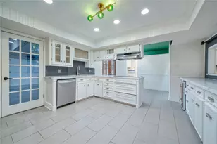 5017 Glenhaven Dr, Baytown, TX 77521 - Photo 9