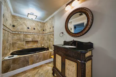 5017 Glenhaven Drive, Baytown, TX 77521 - Photo 37