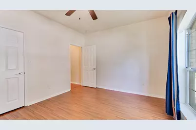 8614 W Highlands Crossing, Highlands, TX 77562 - Photo 33