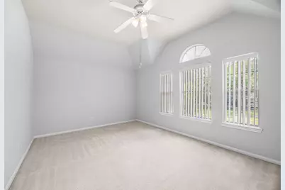 16334 Mellow Oaks Lane, Sugar Land, TX 77498 - Photo 23