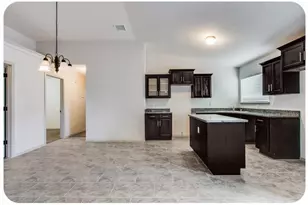 414 Magnetic Hl Dr, Crosby, TX 77532 - Photo 5