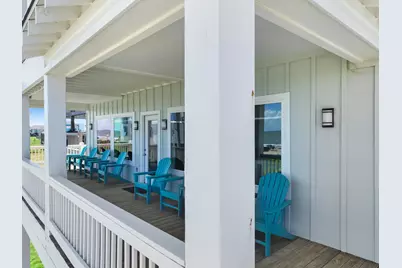 1215 Gulf Road, Crystal Beach, TX 77650 - Photo 7