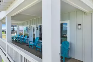 1215 Gulf Rd, Crystal Beach, TX 77650 - Photo 7