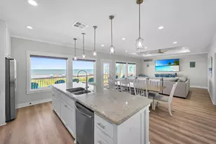 1215 Gulf Rd, Crystal Beach, TX 77650 - Photo 11