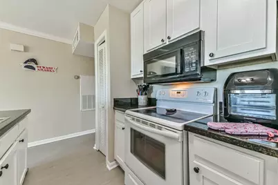 9520 Seawall Boulevard #122, Galveston, TX 77554 - Photo 7