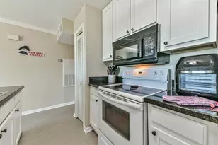 9520 Seawall Blvd, Galveston, TX 77554 - Photo 7