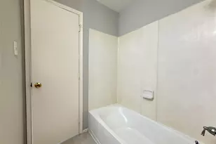 2403 Chalet Rd, Houston, TX 77038 - Photo 13