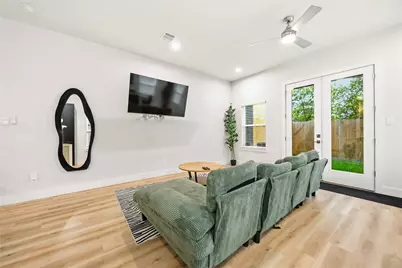 4513 Reed Road #B, Houston, TX 77051 - Photo 11