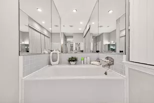 3 River Hollow Ln, Houston, TX 77027 - Photo 35