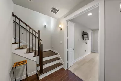 1107 W 16th Street, Houston, TX 77008 - Photo 9