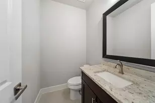 1107 W 16th St, Houston, TX 77008 - Photo 21