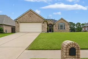 3536 Bayou Forest Dr, Shoreacres, TX 77571 - Photo 1