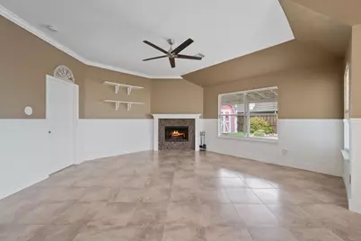 10847 Spruce Drive S, La Porte, TX 77571 - Photo 7