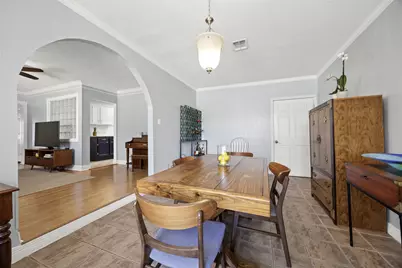 5874 Beldart Street, Houston, TX 77033 - Photo 7