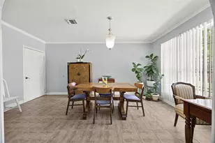 5874 Beldart St, Houston, TX 77033 - Photo 5