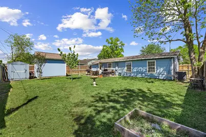 5874 Beldart Street, Houston, TX 77033 - Photo 25