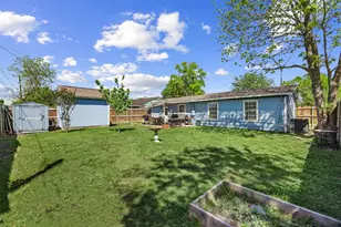 5874 Beldart St, Houston, TX 77033 - Photo 25