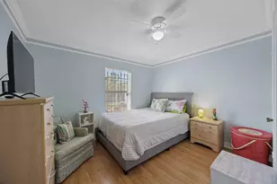 5874 Beldart St, Houston, TX 77033 - Photo 15