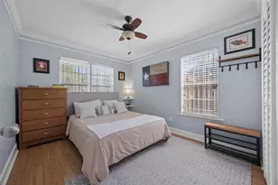 5874 Beldart St, Houston, TX 77033 - Photo 13