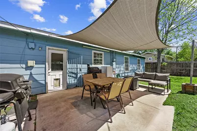 5874 Beldart Street, Houston, TX 77033 - Photo 17