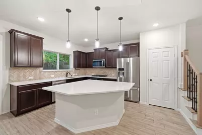 8663 Cedardale Park Drive, Houston, TX 77063 - Photo 13