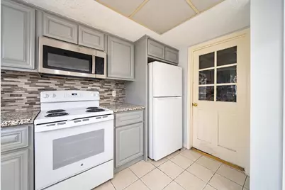 10550 Towneview Drive, Sugar Land, TX 77498 - Photo 15