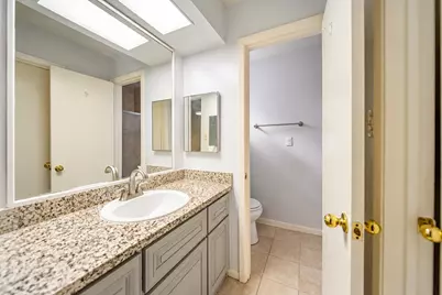 10550 Towneview Drive, Sugar Land, TX 77498 - Photo 3