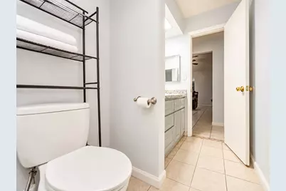 10550 Towneview Drive, Sugar Land, TX 77498 - Photo 9