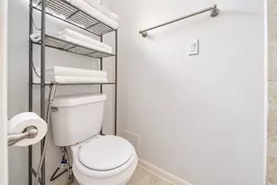 10550 Towneview Dr, Sugar Land, TX 77498 - Photo 5