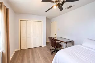10550 Towneview Dr, Sugar Land, TX 77498 - Photo 11