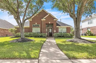 2714 Pebble Creek Dr, Pearland, TX 77581 - Photo 1