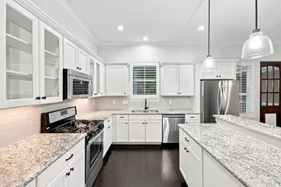 828 W 26th Street, Houston, TX 77008 - Photo 13