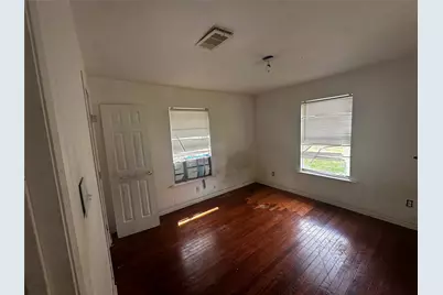 1127 Niagara Street, Houston, TX 77051 - Photo 9
