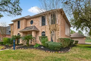 2329 N Lake Front Dr, League City, TX 77573 - Photo 3