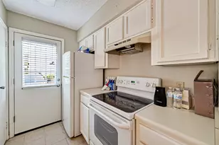 1515 Sandy Springs Rd, Houston, TX 77042 - Photo 15