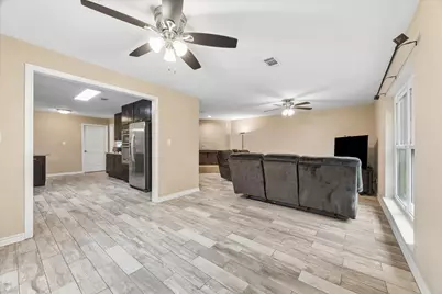 3711 Manor Lane, Dickinson, TX 77539 - Photo 9