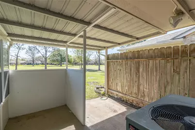619 E Country Grove Circle, Pearland, TX 77584 - Photo 21