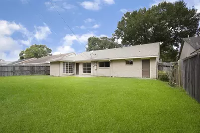 6019 Spellman Road, Houston, TX 77096 - Photo 21