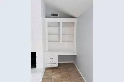 3910 Hidden Glen Drive, Houston, TX 77339 - Photo 11