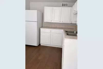 1901 40th Street #4, Galveston, TX 77550 - Photo 9