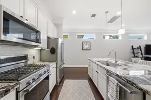 1905 Shearn St, Houston, TX 77007 - Photo 9