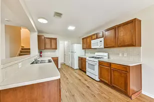 13210 Skyview Green Dr, Houston, TX 77047 - Photo 9