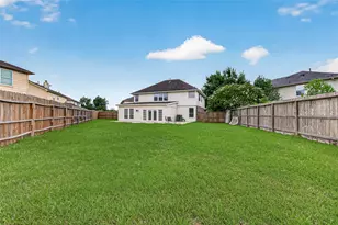 9526 Heflin Colony Dr, Sugar Land, TX 77498 - Photo 43