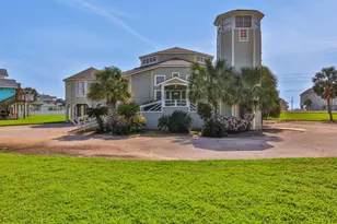 18403 Shaman Dr, Galveston, TX 77554 - Photo 1